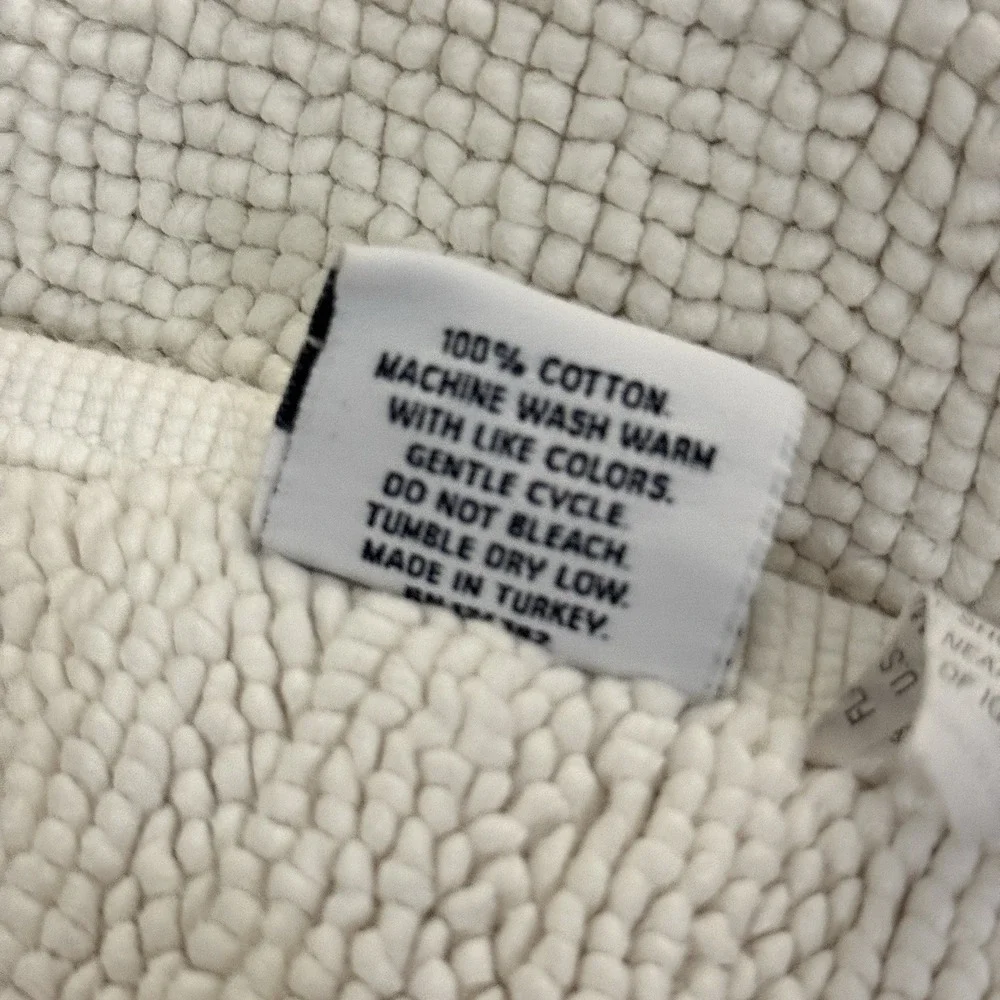 Serena and Lily Guerneville Bath Rug,  20 x 31 white plush elevated